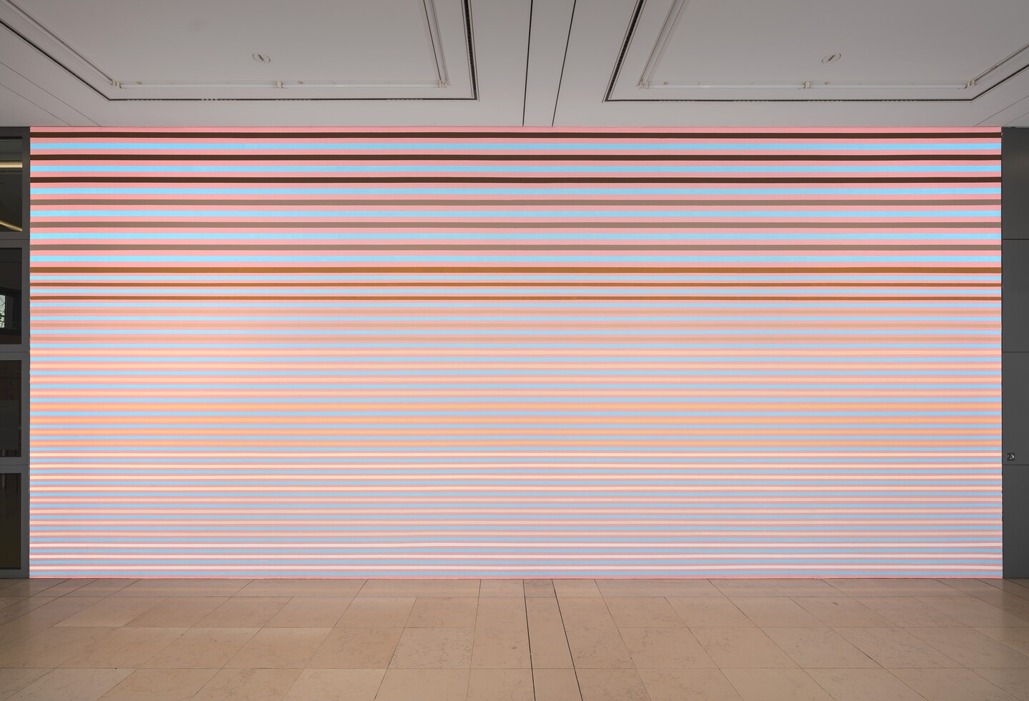 Puppies Puppies (Jade Guanaro Kuriki-Olivo), Raquel Willis Black Trans Flag Tribute • Fenty Make-up Foundation Shades • Sol LeWitt • Bridget Riley • Instructional Wall Painting, 2025, Acryl auf Wand Hamburger Kunsthalle, erworben 2025, Foto: Christoph Irrgang Puppies Puppies (Jade Guanaro Kuriki-Olivo), Raquel Willis Black Trans Flag Tribute • Fenty Make-up Foundation Shades • Sol LeWitt • Bridget Riley • Instructional Wall Painting, 2025, Acryl auf Wand Hamburger Kunsthalle, erworben 2025, Foto: Christoph Irrgang