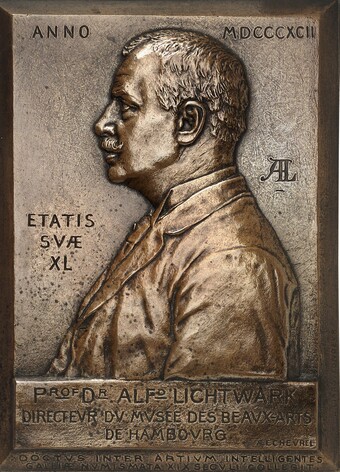 Alphonse Eugène Lechevrel (1848–1924) Bildnis Alfred Lichtwark (1852–1914), 1892 Medaille: Bronze, 150 x 117 mm, 293,80 g © Hamburger Kunsthalle Foto: B. Seifert / Lübke+Wiedemann / Germany