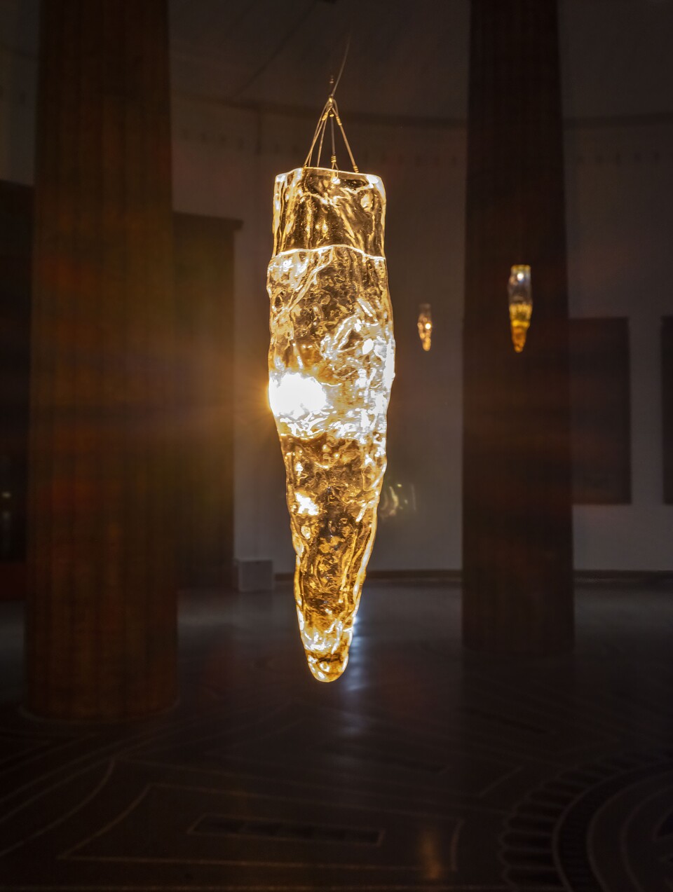 Installationsansicht der Ausstellung The Ephemeral Lake – Eine digitale Installation von Jakob Kudsk Steensen, 12. April bis 27. Oktober 2024, Hamburger Kunsthalle  © Courtesy the artist  © Hamburger Kunsthalle,  Foto: Christoph Irrgang